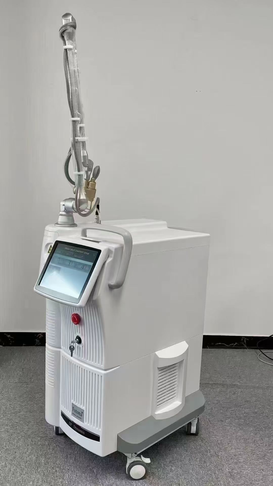BYT09X Fractional CO₂ Laser Machine product view 3